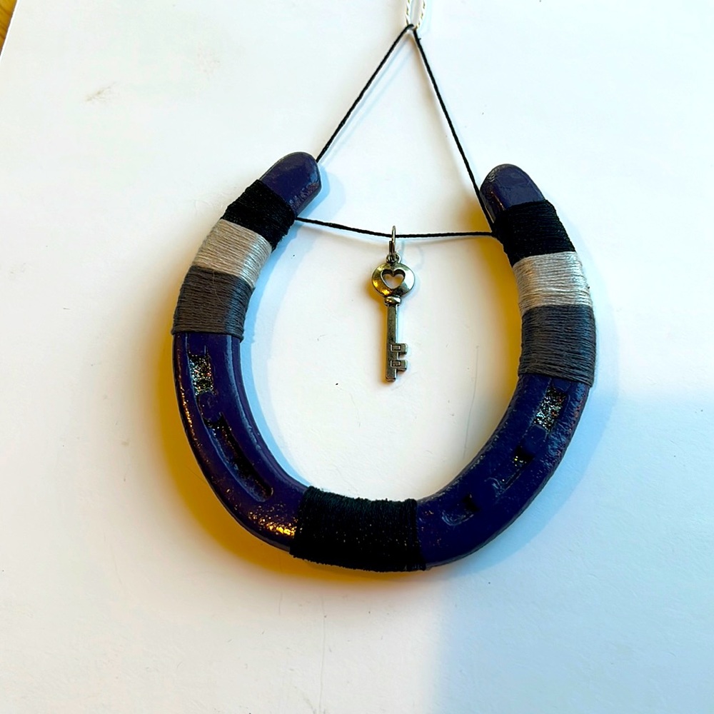 Horse shoe